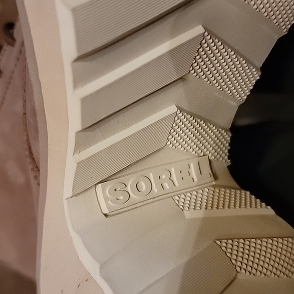 Sorel boots NWT - Picture 10 of 14